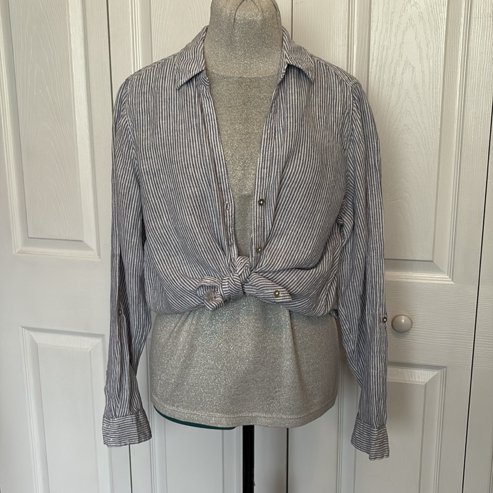 Tahari 100% Linen Long shirt -  L blue white striped Button Down Cuffable Sleeve